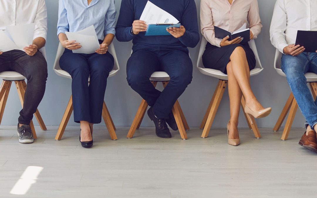 Incentivos a la contratación laboral: Cómo atraer y retener empleados en 2023